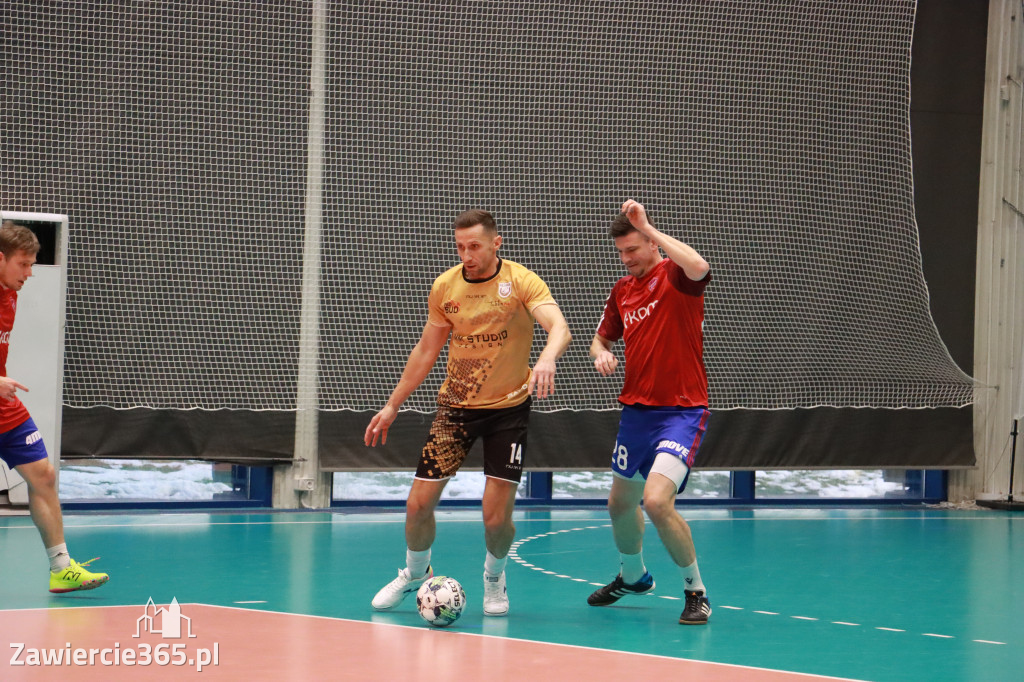 Fotorelacja I: XXXV Mistrzostwa Polski Oldbojów w halowej piłce nożnej w Zawierciu