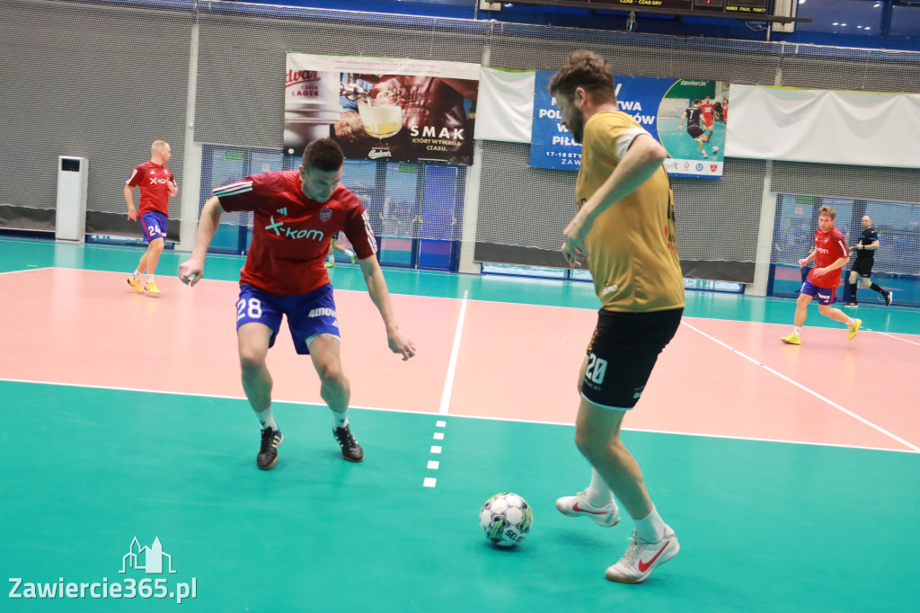 Fotorelacja I: XXXV Mistrzostwa Polski Oldbojów w halowej piłce nożnej w Zawierciu