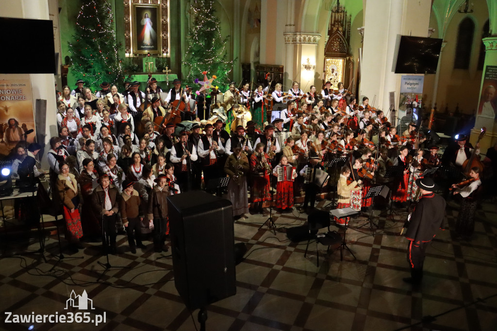 Fotorelacja: Koncert Bożonarodzeniowy kapeli Głos Beskidu w Zawierciu