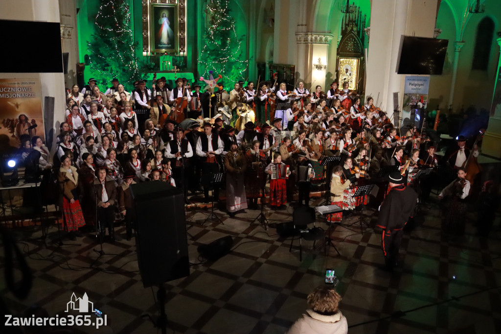 Fotorelacja: Koncert Bożonarodzeniowy kapeli Głos Beskidu w Zawierciu