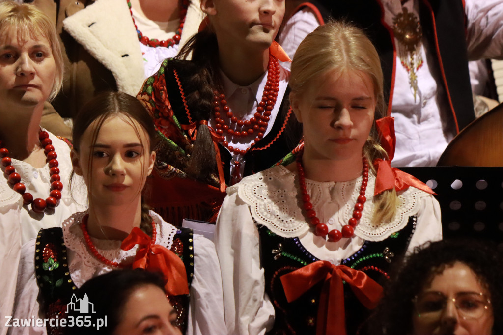 Fotorelacja: Koncert Bożonarodzeniowy kapeli Głos Beskidu w Zawierciu