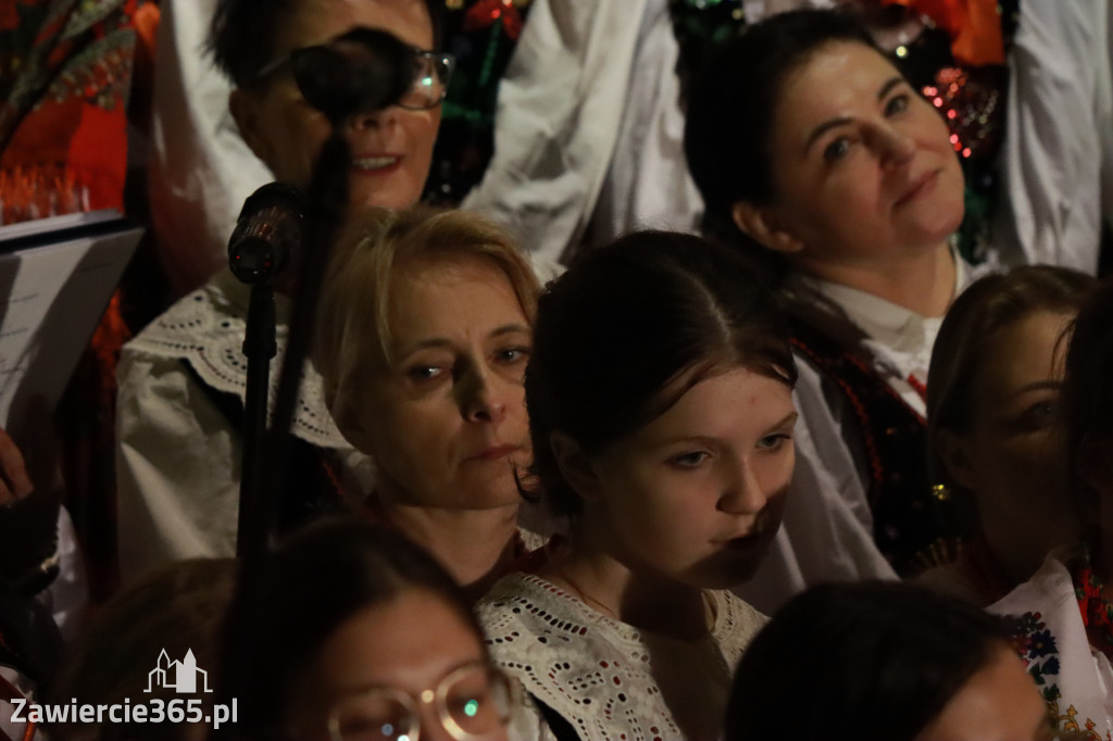 Fotorelacja: Koncert Bożonarodzeniowy kapeli Głos Beskidu w Zawierciu
