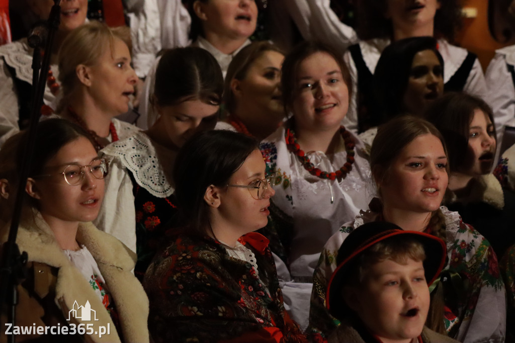 Fotorelacja: Koncert Bożonarodzeniowy kapeli Głos Beskidu w Zawierciu