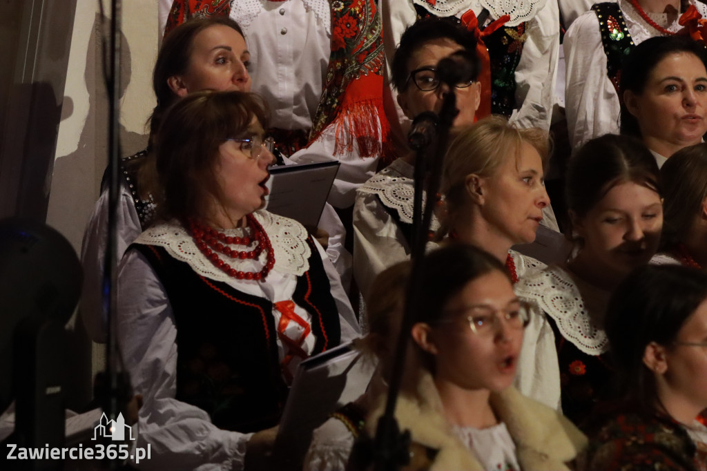 Fotorelacja: Koncert Bożonarodzeniowy kapeli Głos Beskidu w Zawierciu