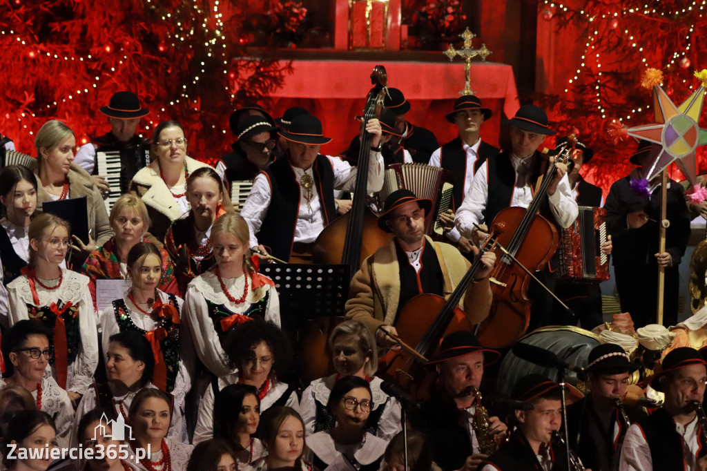 Fotorelacja: Koncert Bożonarodzeniowy kapeli Głos Beskidu w Zawierciu