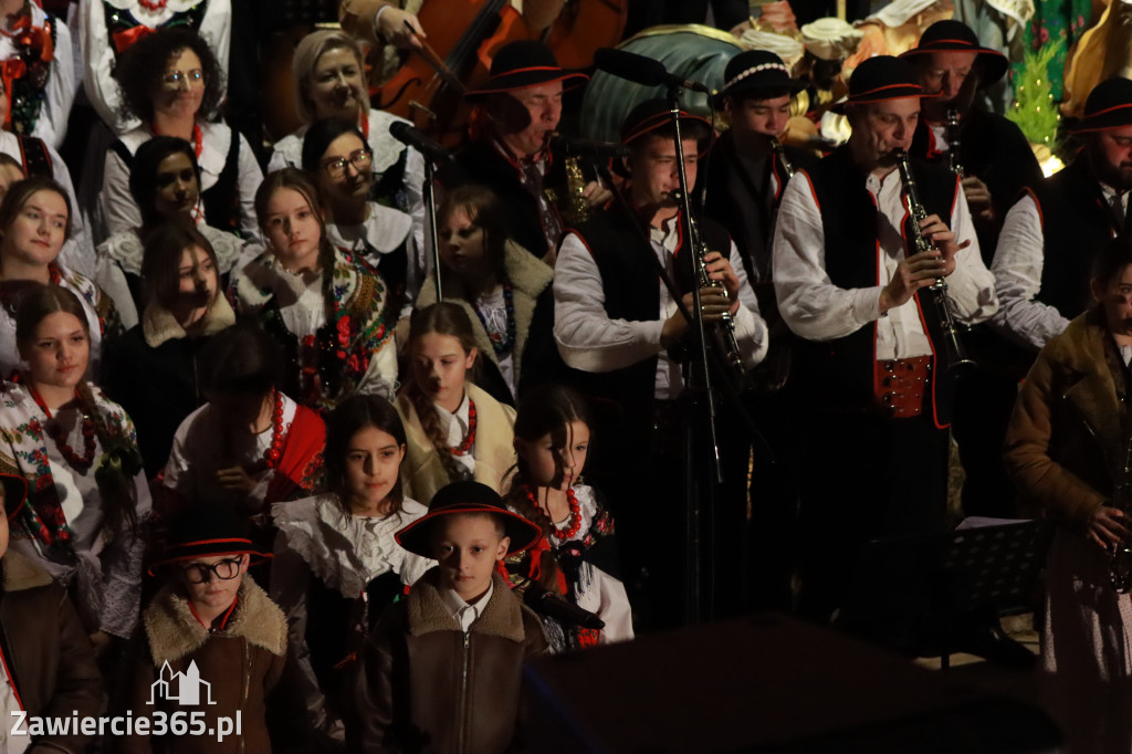 Fotorelacja: Koncert Bożonarodzeniowy kapeli Głos Beskidu w Zawierciu