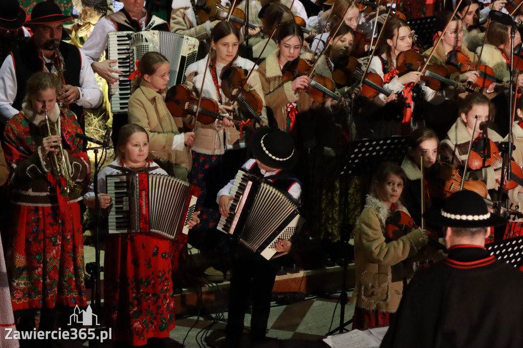 Fotorelacja: Koncert Bożonarodzeniowy kapeli Głos Beskidu w Zawierciu