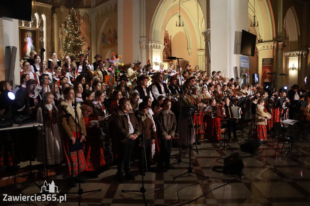 Fotorelacja: Koncert Bożonarodzeniowy kapeli Głos Beskidu w Zawierciu