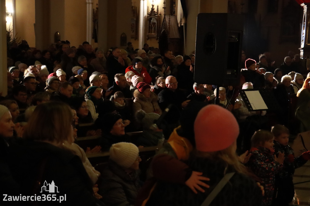 Fotorelacja: Koncert Bożonarodzeniowy kapeli Głos Beskidu w Zawierciu