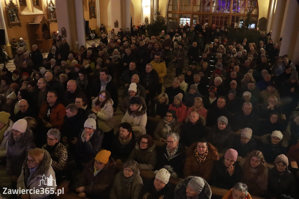 Fotorelacja: Koncert Bożonarodzeniowy kapeli Głos Beskidu w Zawierciu