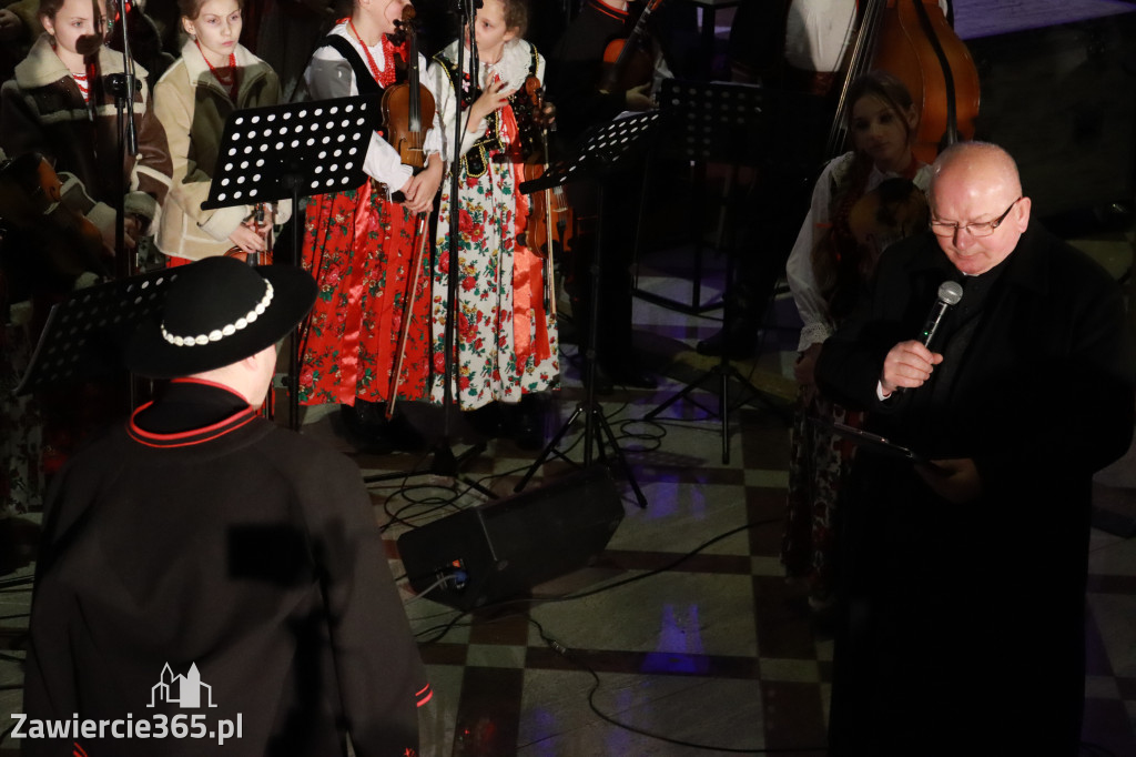 Fotorelacja: Koncert Bożonarodzeniowy kapeli Głos Beskidu w Zawierciu