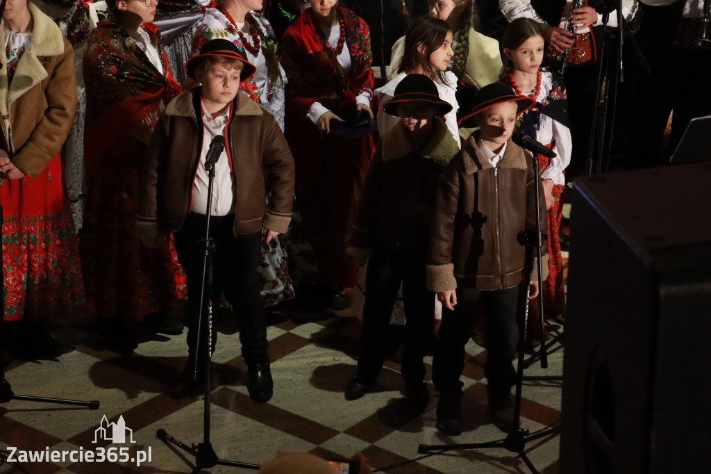 Fotorelacja: Koncert Bożonarodzeniowy kapeli Głos Beskidu w Zawierciu