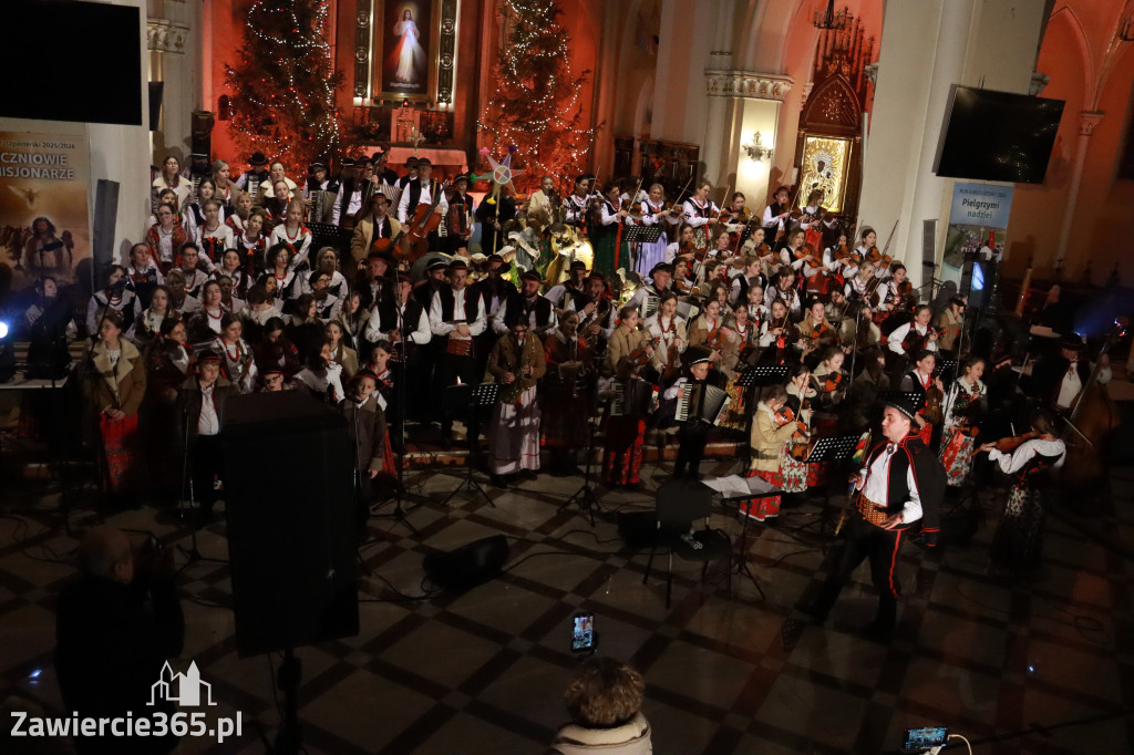 Fotorelacja: Koncert Bożonarodzeniowy kapeli Głos Beskidu w Zawierciu