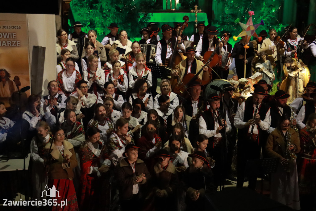 Fotorelacja: Koncert Bożonarodzeniowy kapeli Głos Beskidu w Zawierciu