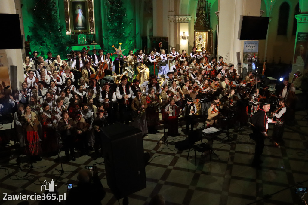 Fotorelacja: Koncert Bożonarodzeniowy kapeli Głos Beskidu w Zawierciu