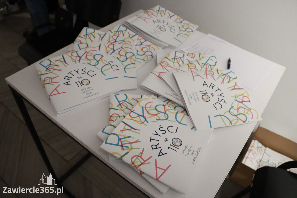 Fotorelacja: Finisaż wystawy „ARTYŚCI NA 110” w Zawierciu