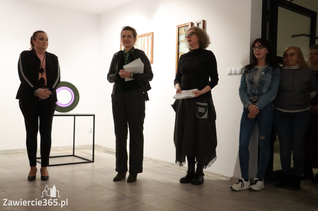 Fotorelacja: Finisaż wystawy „ARTYŚCI NA 110” w Zawierciu