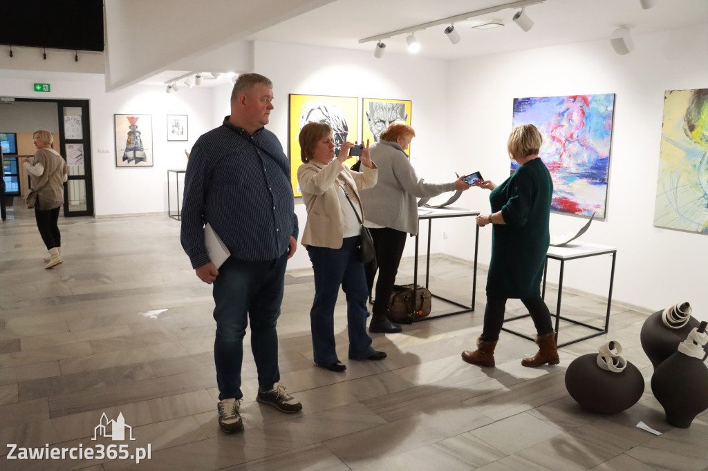 Fotorelacja: Finisaż wystawy „ARTYŚCI NA 110” w Zawierciu