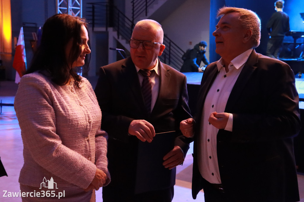 Fotorelacja: Oficjalne otwarcie hali firmy Omega w Zawierciu