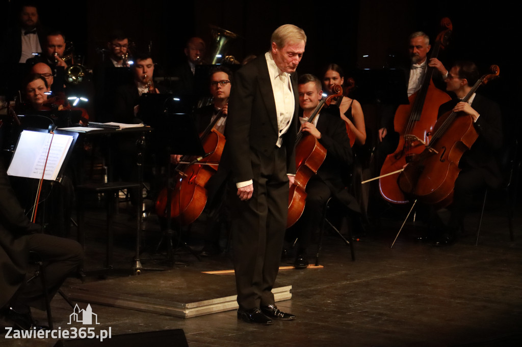 Fotorelacja I: Koncert Jubileuszowy Macieja Niesiołowskiego w MOK Zawiercie