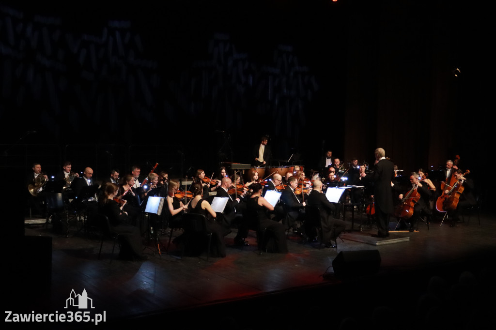 Fotorelacja I: Koncert Jubileuszowy Macieja Niesiołowskiego w MOK Zawiercie