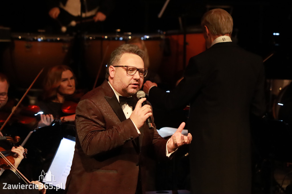 Fotorelacja I: Koncert Jubileuszowy Macieja Niesiołowskiego w MOK Zawiercie