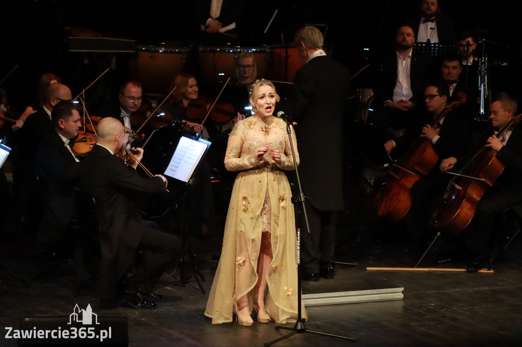 Fotorelacja I: Koncert Jubileuszowy Macieja Niesiołowskiego w MOK Zawiercie