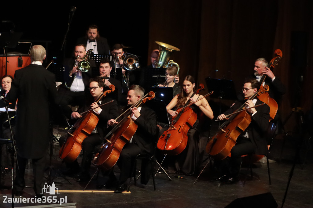 Fotorelacja I: Koncert Jubileuszowy Macieja Niesiołowskiego w MOK Zawiercie