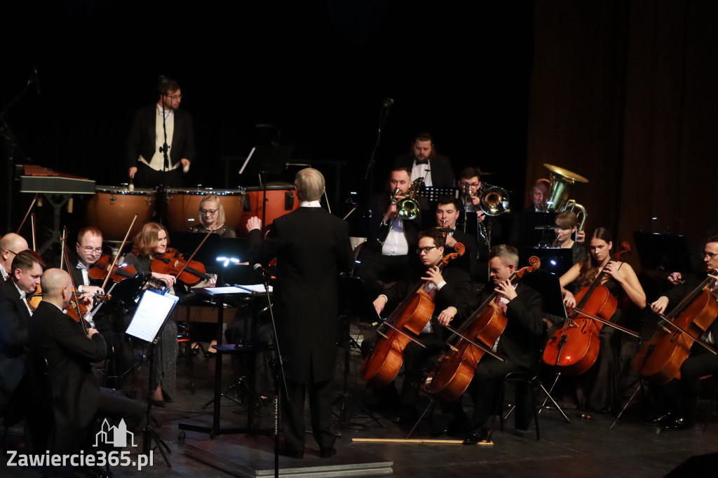 Fotorelacja I: Koncert Jubileuszowy Macieja Niesiołowskiego w MOK Zawiercie