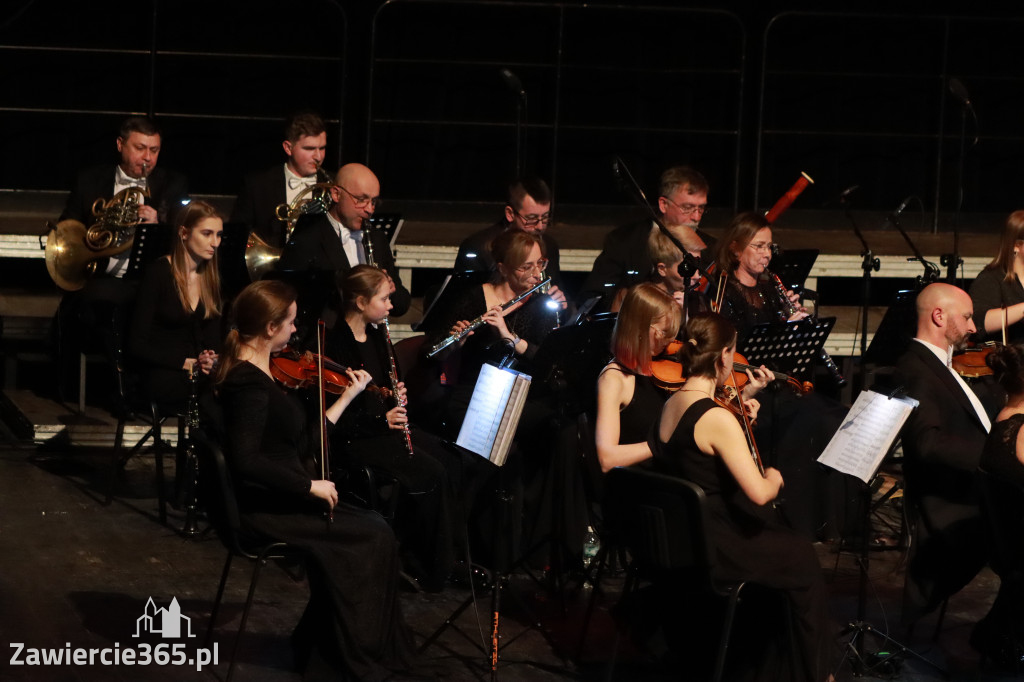 Fotorelacja I: Koncert Jubileuszowy Macieja Niesiołowskiego w MOK Zawiercie