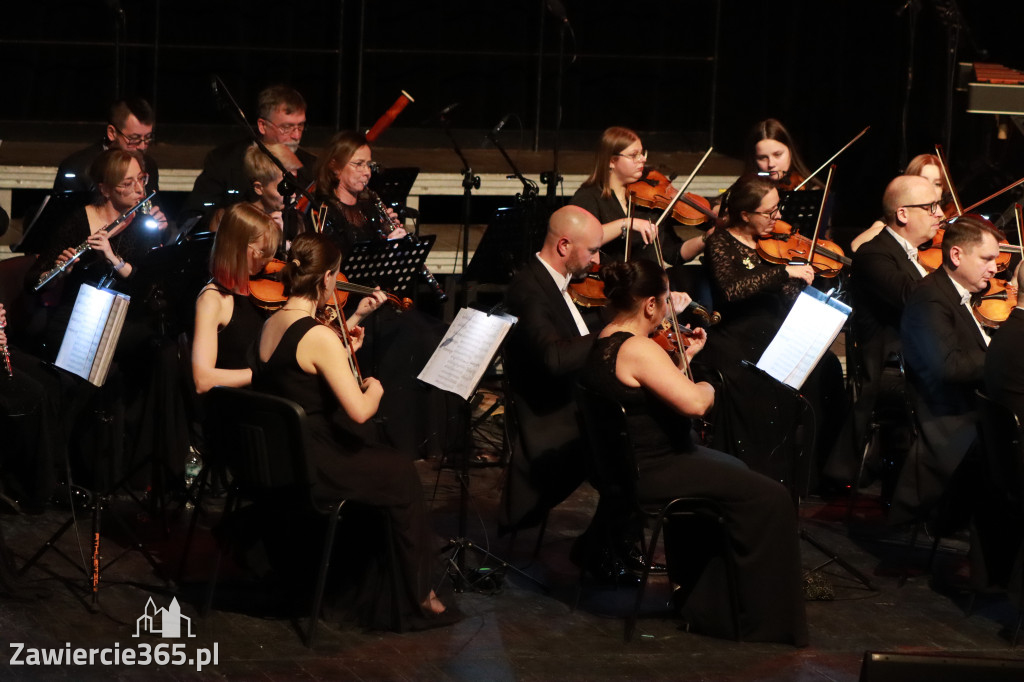 Fotorelacja I: Koncert Jubileuszowy Macieja Niesiołowskiego w MOK Zawiercie