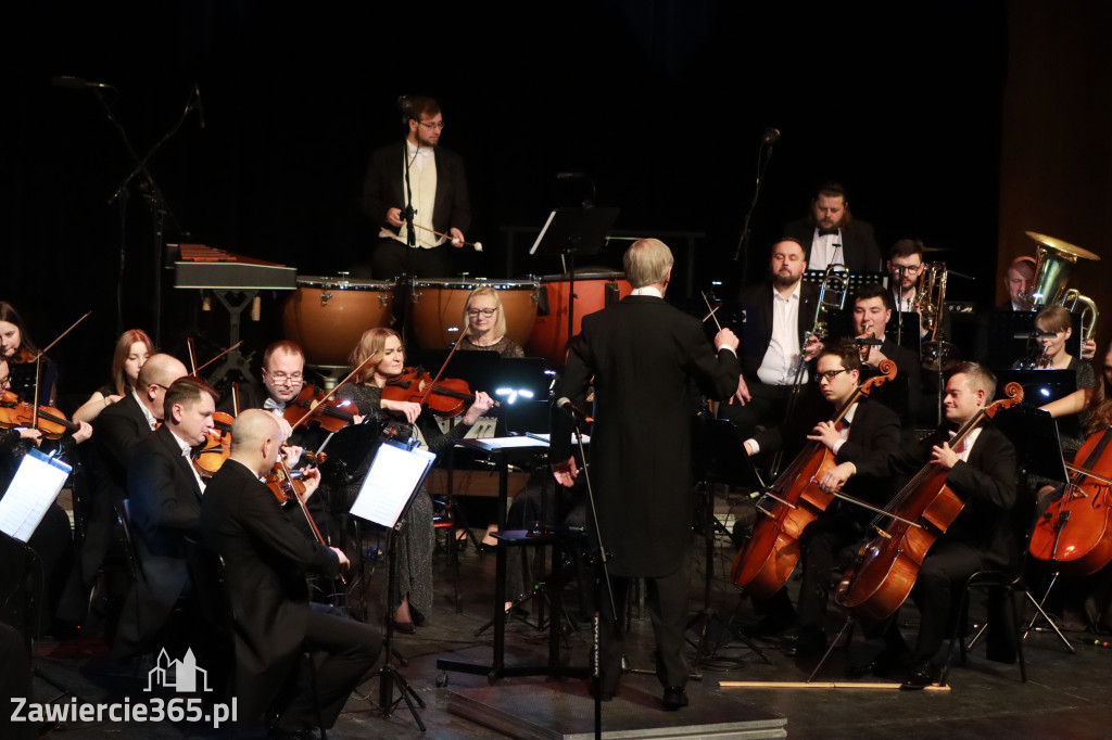 Fotorelacja I: Koncert Jubileuszowy Macieja Niesiołowskiego w MOK Zawiercie