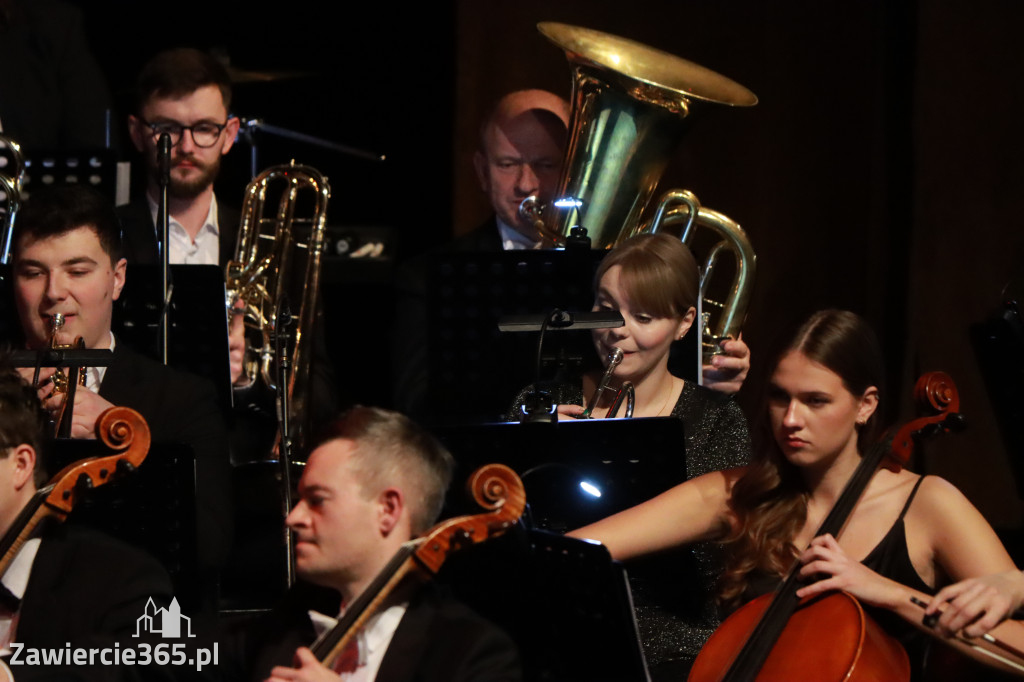 Fotorelacja I: Koncert Jubileuszowy Macieja Niesiołowskiego w MOK Zawiercie