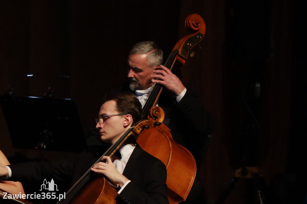 Fotorelacja I: Koncert Jubileuszowy Macieja Niesiołowskiego w MOK Zawiercie