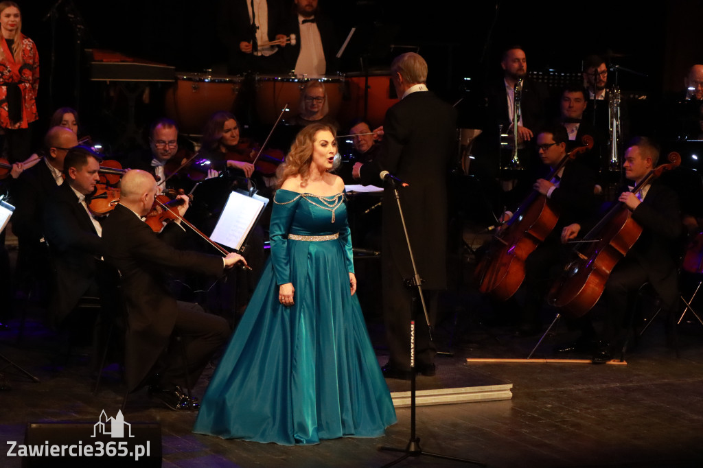 Fotorelacja I: Koncert Jubileuszowy Macieja Niesiołowskiego w MOK Zawiercie