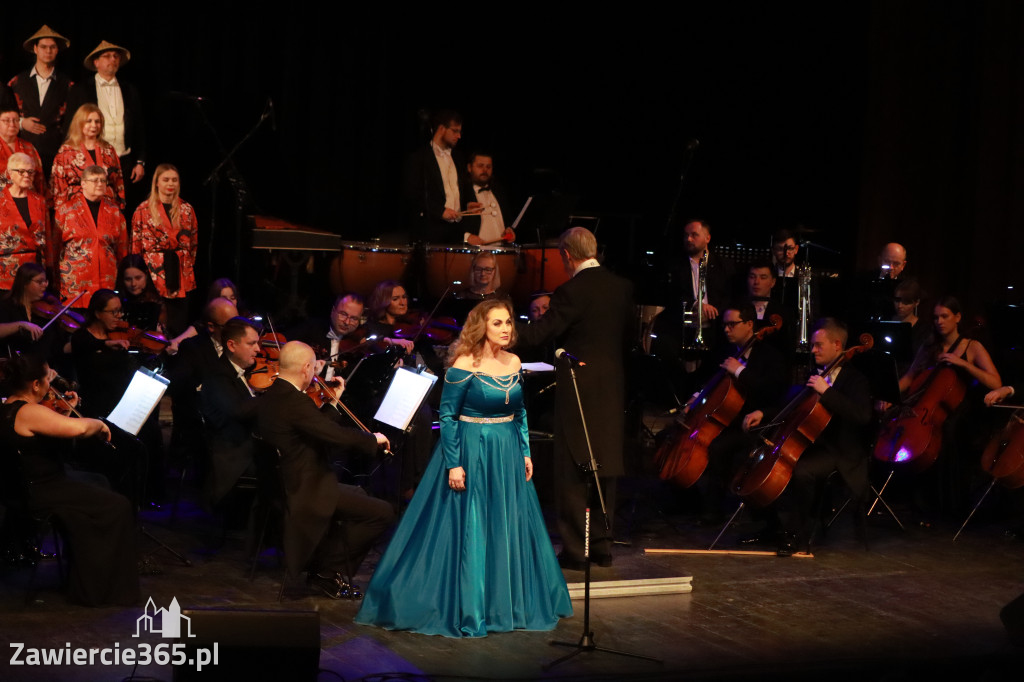 Fotorelacja I: Koncert Jubileuszowy Macieja Niesiołowskiego w MOK Zawiercie