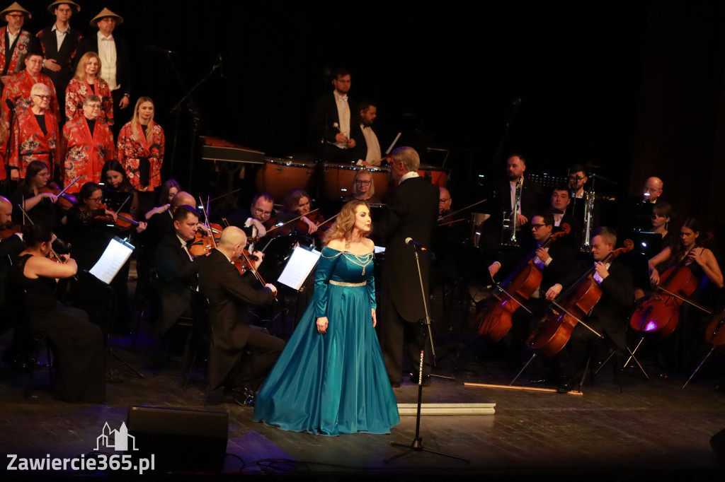 Fotorelacja I: Koncert Jubileuszowy Macieja Niesiołowskiego w MOK Zawiercie