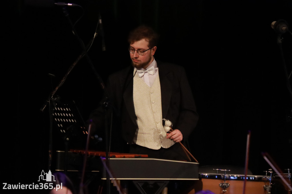 Fotorelacja I: Koncert Jubileuszowy Macieja Niesiołowskiego w MOK Zawiercie