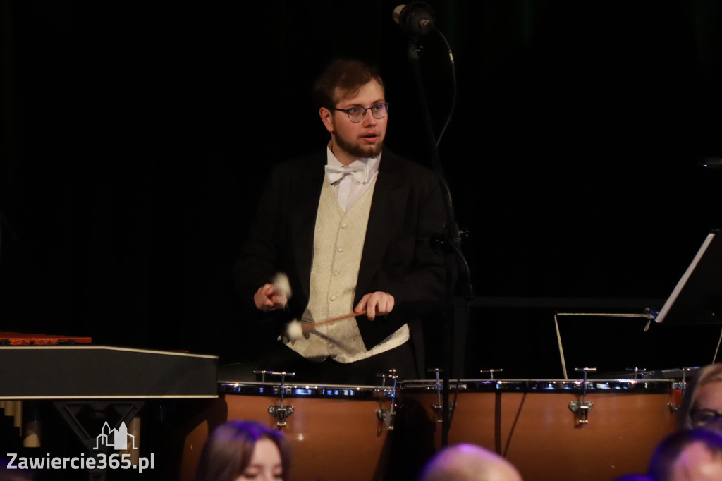 Fotorelacja I: Koncert Jubileuszowy Macieja Niesiołowskiego w MOK Zawiercie