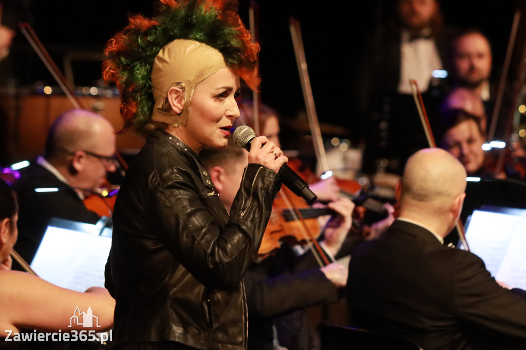 Fotorelacja I: Koncert Jubileuszowy Macieja Niesiołowskiego w MOK Zawiercie