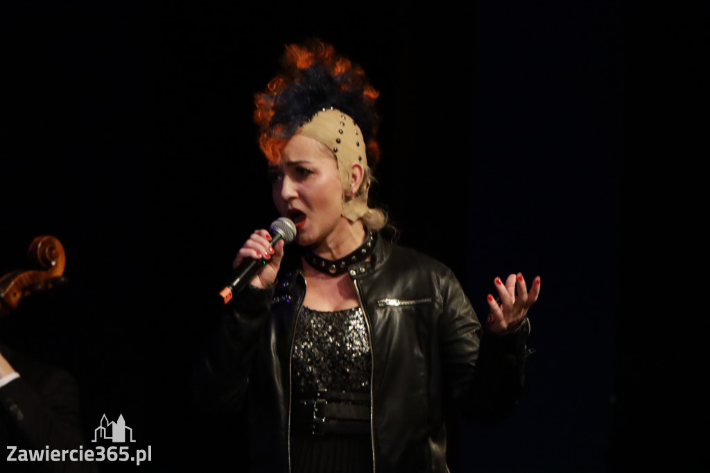 Fotorelacja I: Koncert Jubileuszowy Macieja Niesiołowskiego w MOK Zawiercie