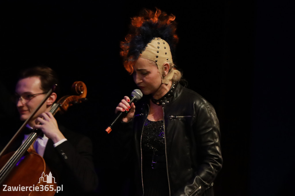 Fotorelacja I: Koncert Jubileuszowy Macieja Niesiołowskiego w MOK Zawiercie