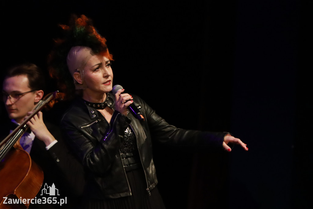 Fotorelacja I: Koncert Jubileuszowy Macieja Niesiołowskiego w MOK Zawiercie