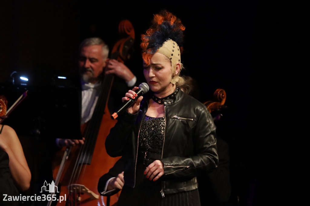 Fotorelacja I: Koncert Jubileuszowy Macieja Niesiołowskiego w MOK Zawiercie