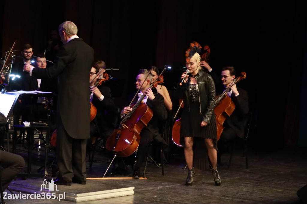 Fotorelacja I: Koncert Jubileuszowy Macieja Niesiołowskiego w MOK Zawiercie