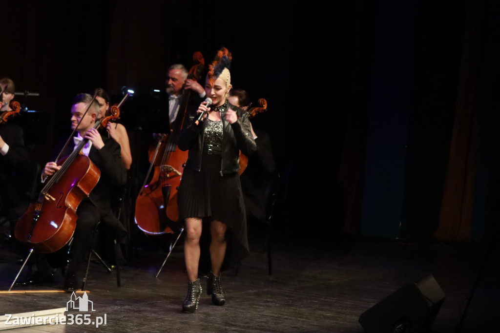 Fotorelacja I: Koncert Jubileuszowy Macieja Niesiołowskiego w MOK Zawiercie