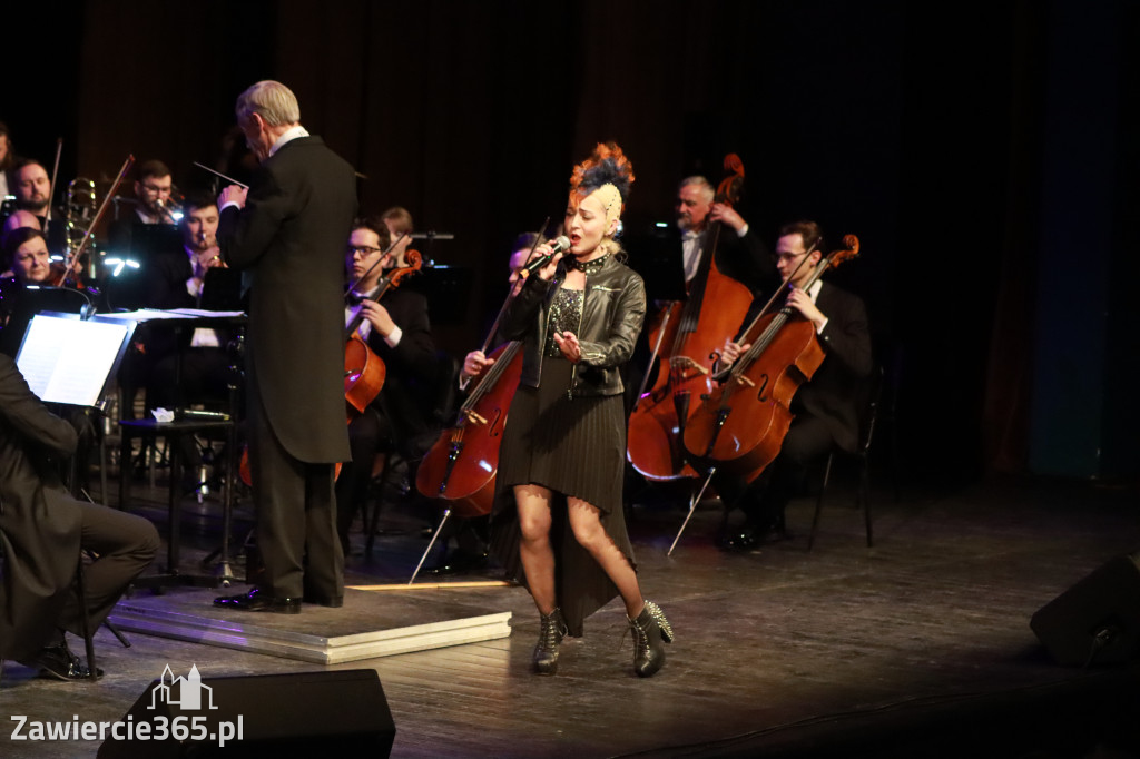 Fotorelacja I: Koncert Jubileuszowy Macieja Niesiołowskiego w MOK Zawiercie