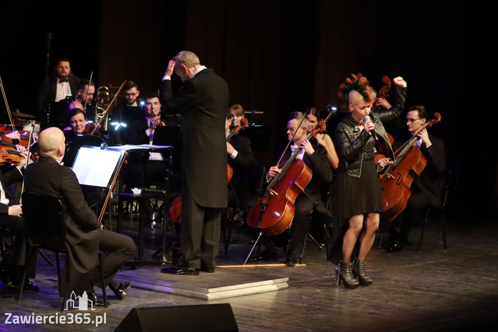 Fotorelacja I: Koncert Jubileuszowy Macieja Niesiołowskiego w MOK Zawiercie