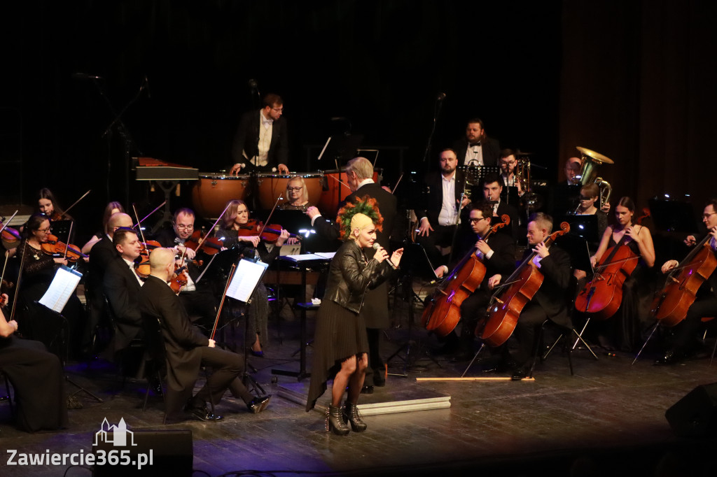 Fotorelacja I: Koncert Jubileuszowy Macieja Niesiołowskiego w MOK Zawiercie