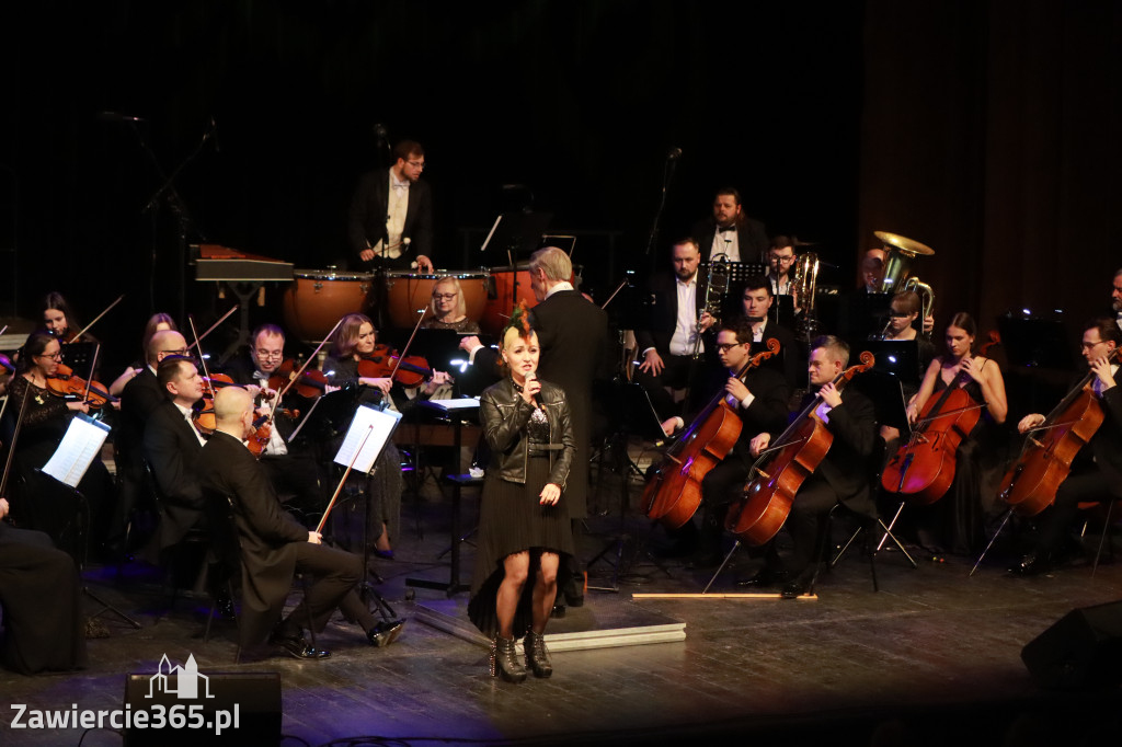 Fotorelacja I: Koncert Jubileuszowy Macieja Niesiołowskiego w MOK Zawiercie